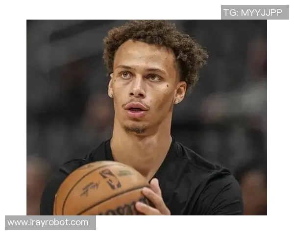 戴森丹尼尔斯崛起之路:从青涩新秀到NBA未来明星的成长故事