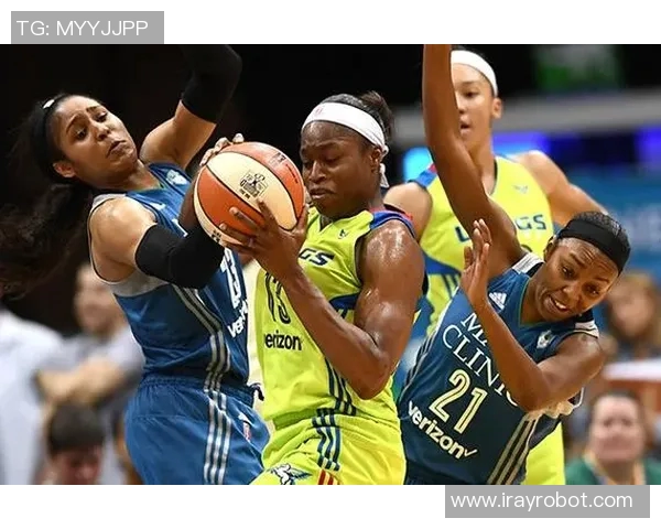 达拉斯飞翼与山猫激战正酣谁能在这场对决中笑到最后